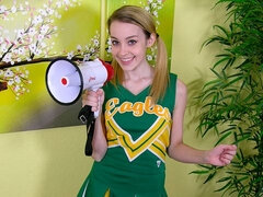 Mamada, Semen en la boca, Corridas, Pajear, Lamidas, Estriptis, Adolescente, Tetas