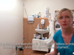 Tyłek, Duże cycki, Mamuśka, Punkt widzenia, Publiczny