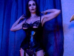 Grosser arsch, Weibliche domination, Latex, Reif, Milf, Herrin, Mutti, Strümpfe