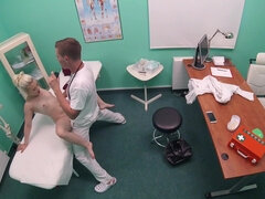 Bad, Blondine, Hundestellung, Handjob, Hd, Natürlichen titten, Büro