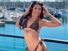 Bikini, Mamada, Estilo perrito, Pajear, Sexo duro, Flaco, Tatuaje