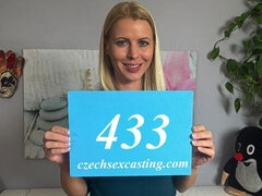 Stor stjärt, Stor kuk, Stora tuttar, Blondin, Avsugning, Doggystyle, Milf