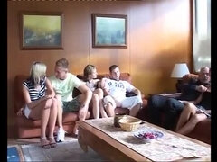 Obciąganie, Kompilacja, Para, Niemiecki, Obciąganie, Naturalne cycki, Na wolnym powietrzu, Publiczny