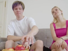 Grosse titten, Blondine, Hd, Reif, Russisch, Stiefmutter, Strümpfe, Spielzeuge