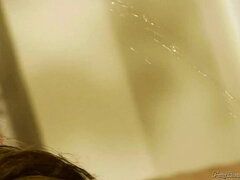 Θηλυκό θηλυκό αρσενικό, Ομάδα, Σκληρό, Γυμνός, Όργιο, Καλσόν με τρύπα στον καβάλο, Κατούρημα, Ντουζ