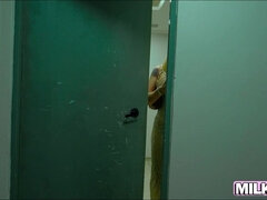 Bruna Lambertini takes on Mike Tyson in a public hardcore fight with a cachera, a una rubia, and a big ass!