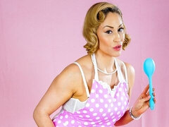 Спальня, Большая жопа, Большой член, Блондинки, Минет, Собачьи, Милф, Короткая стрижка