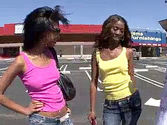 Leie, Grosser schwanz, Schwarz, Schwarz, Aufs gesicht abspritzen, Jungendliche (18+), Flotter dreier