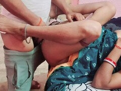 Ensimmäinen kerta, Silmälasit, Intialainen, Farkut, Nyloni, Pikkarit, Univormu