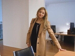 In den arsch, Tussi, Blondine, Blasen, Auto, Handjob, Zierlich, Pov