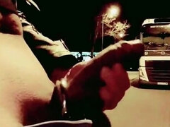 Velké péro, Fetiš, Masturbace, Venku, Sólo