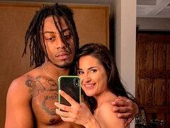 Negroa, Boquete, Transar de quatro, Ébano negroa, Punheta, Interracial, Sexo grupal a três, Brinquedos