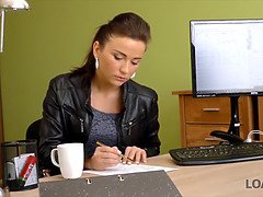 Állásinterju, Cumizás, Gesztenyebarna, Kugár, Cseh, Faszverés, Érett feleség, Anyuci