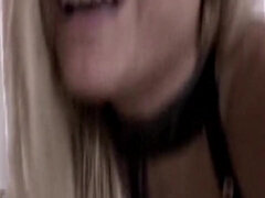 Stora tuttar, Avsugning, Brunett, Fingering, Underkläder, Trekant, Tuttar