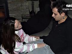 Amatorka, Obciąganie, Sperma, Rogacz, Hardcore, Latynoska, Jazda konna, Cycki