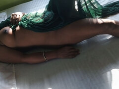 Hot Muslim Aunty Secretly Fucking with Neighbor Man at Farm House