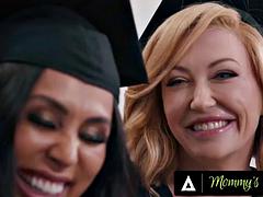 Grosse titten, Blondine, Blasen, Gruppensex, Milf