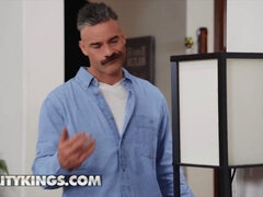 Жопа, Минет, Брюнетки, Ласковые ручки, Хд, Лизание, Чудовищные размеры, Киски