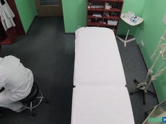 Amateur, Culo, Médico, Penetracion con dedos, Lamidas, Enfermera, Oficina, Uniforme