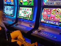 I gave pussy to strangers after winning at Casino in Las Vegas !!! Butt Paty, El Toro De Oro