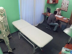 Cunnilingus, Amateur, Médico, Estilo perrito, Pajear, Enfermera, Uniforme, Voyeur