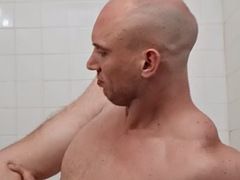 Tekintélyes didik, Biszexuális, Cumizás, Meleg, Kézimunka, Kőkemény, Érett feleség, Hármas