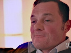 Anaal, Zoenen, Likken, Masturbatie, Kut duiken, Geschoren, Rok, Tieten likken