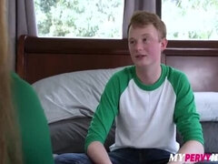 Hatalmas hátsó, Cumizás, Ondó fröcskölés, Mélytorok, Pénisz, Kutya póz, Ujjazás, Filigrán alkatú