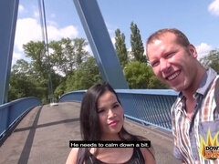 Asiatique, Grosse bite, Sucer une bite, De plein air, Petite femme, Public