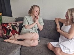 Saksalainen, Lesbo, Selkäsauna, Punapää, Strap on dildo