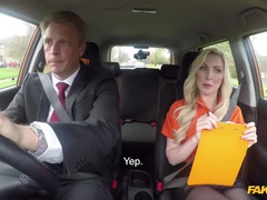 Arsch, Blondine, Britisch, Handjob, Lecken, Natürlichen titten, Pov, Tätowierung