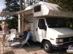 Bikini, Blondynka, Obciąganie, Obciąganie, Całować, Lizanie, Na wolnym powietrzu, Nastolatki