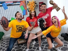 18 anos, Bundão, Negroa, Boquete, Coleção, Sexo grupal a quatro, Magrinha, Adolescente