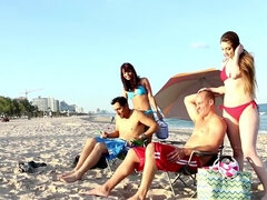 Popó, Hálószoba, Fürdő ruha, Cumizás, Óvszer, Csókolózás, Fúrdőruha, Tini