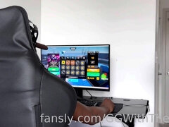 Amatööri, Isot tissit, Kyrpä, Tumma, Käsihoito, Rankka, Kotitekoinen, Tissit