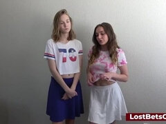 Amatööri, Ruskeahiuksinen, Peli, Luonnolliset tissit, Laiha, Teini, Kolmen kimppa, Märkä