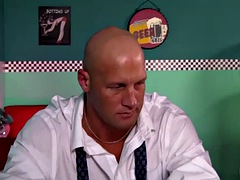 Anal, Tetas grandes, Mamada, Penetracion con dedos, Pajear, Maduro, Madres para coger, Adolescente