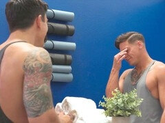 Anal, Røv, Stor pik, Pik sutte, Give finger, Homoseksuel, Muskel, Tatovering