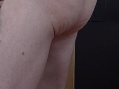 Leie, Blasen, Cfnm, Paar, Europäisch, Aufs gesicht abspritzen, Natürlichen titten, Pov