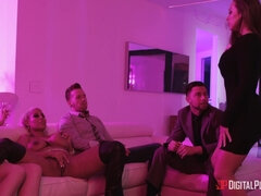 Velké kozy, Černé, Kuřba, Erotika, Milf žcbp, Venku, Piercing, Krátké vlasy