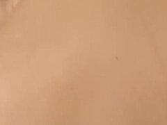 Grosse titten, Blondine, Blasen, Braunhaarige, Spermaladung, Handjob, Absätze, Muschi