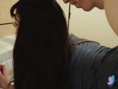 Asiat, Pik sutte, Brunette, Håndjob, Slikning, Naturlige bryster, Orgasme, Barberet