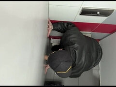 Velké péro, Kuřba, Poprvé, Gay, Kůže