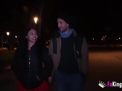 Grosser arsch, Braunhaarige, Kehlenfick, Schwanz, Hd, Milf, Natürlich, Nippel