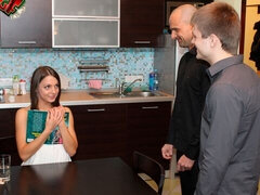 Rumpa, Blondin, Avsugning, Hanrej, Doggystyle, Kök, Rysk, Tonåring