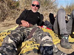 Amatéři, Velké péro, Blondýna, Kuřba, Masturbace, Milf žcbp, Venku, Kuřba sání