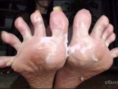 Amateur vixen crazy foot fetish cam show clip