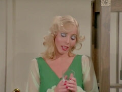 Vintage - Candy Goes To Hollywood