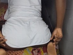 Veľký zadok, Čierne, Ebenové, Telocvičňa, Mamina, Na verejnosti, Nevlastná mama