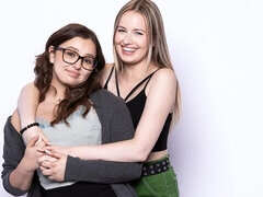 Scarlett Sage and Leana Lovings are enjoying pussy-licking